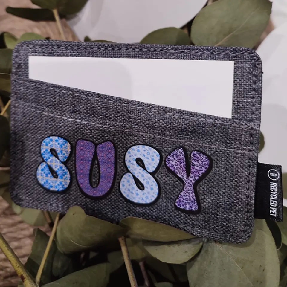 Tarjetero personalizado con nombre