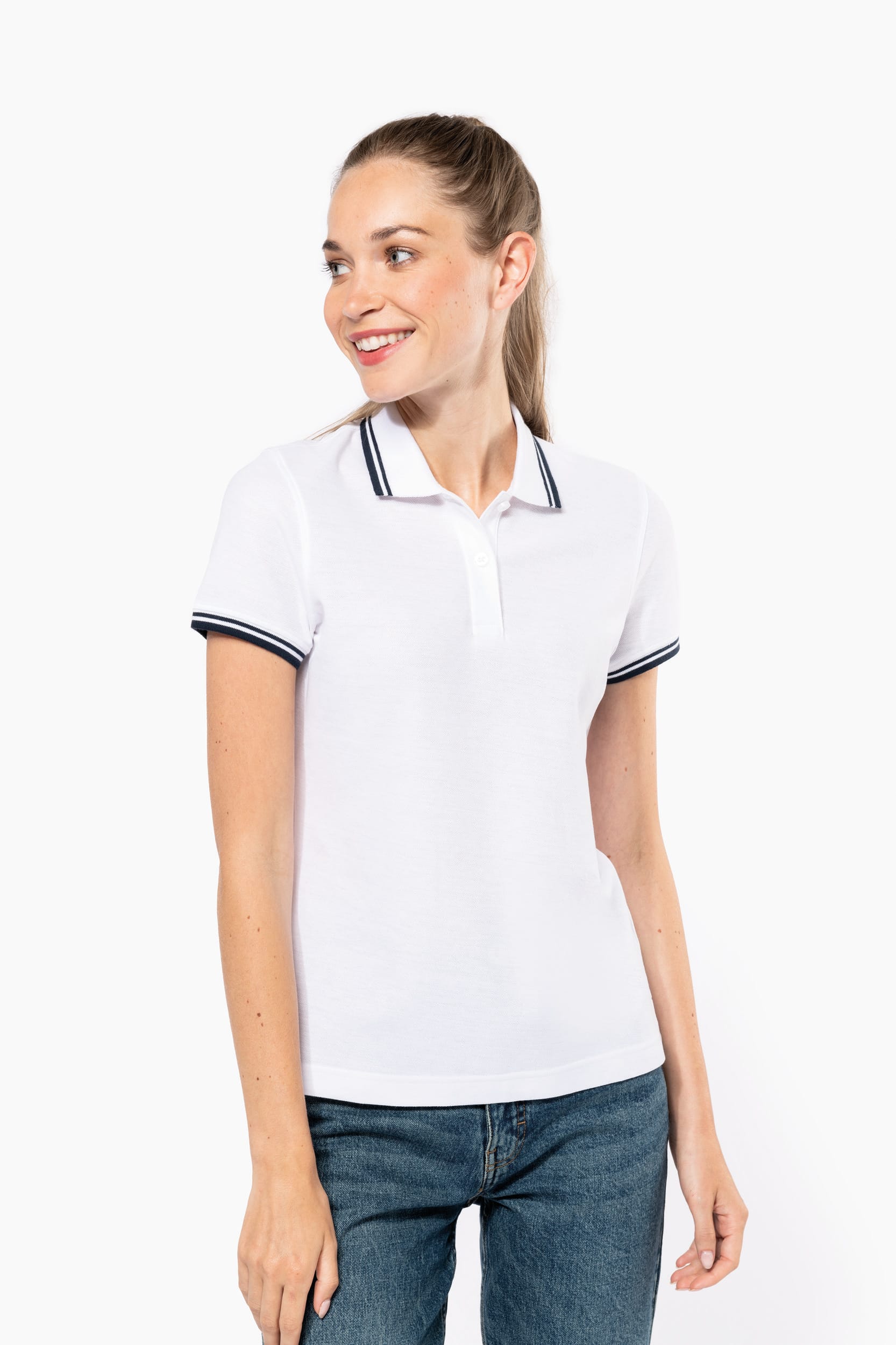 Polo de manga corta ribetes contrastados