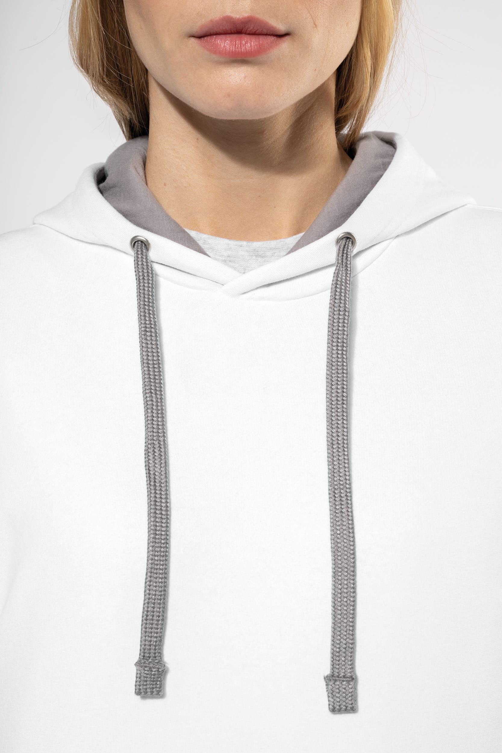 Sudadera capucha contrastada