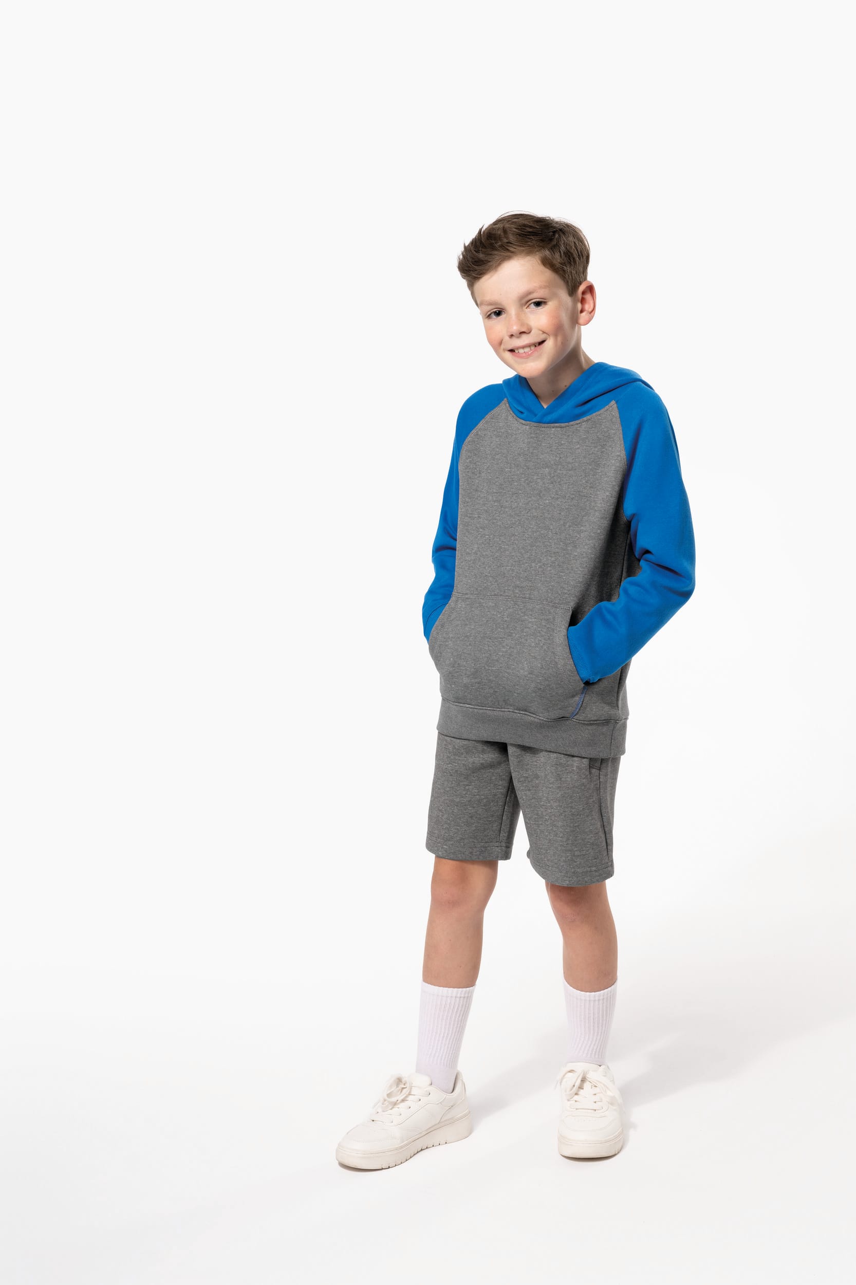 Sudadera bicolor con capucha