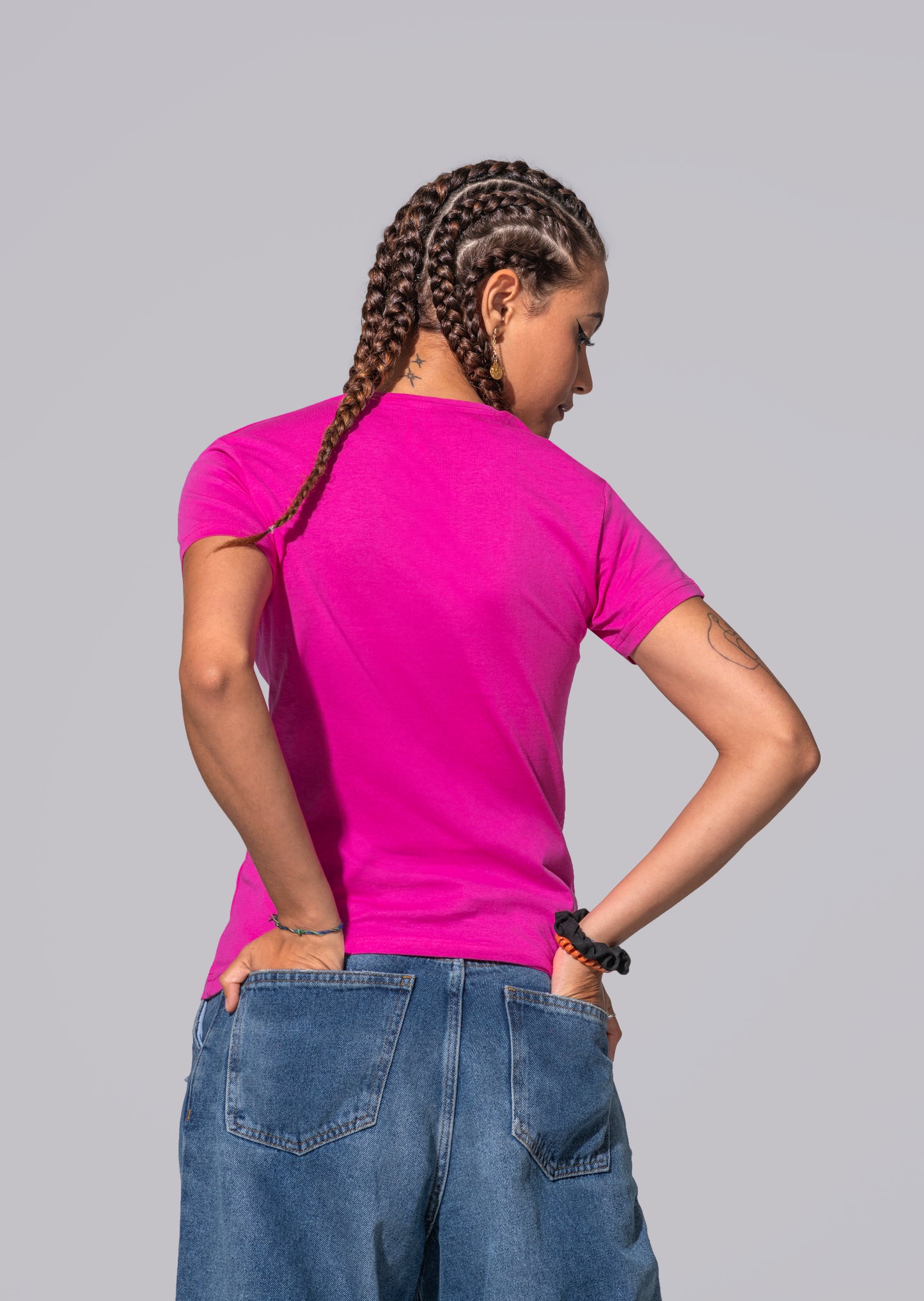 Camiseta básica cuello pico