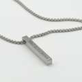 Colgante lingote fino plateado texto